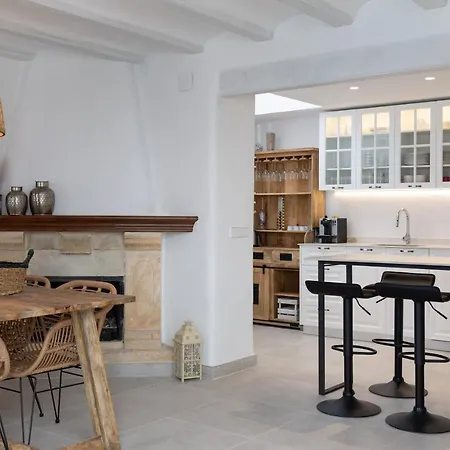 Cala Blanca House