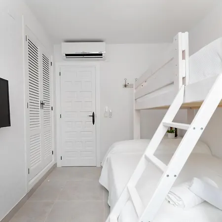 Cala Blanca House *
